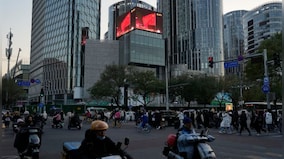 People's Bank of China offers record 800 bn Yuan to support fragile economic recovery