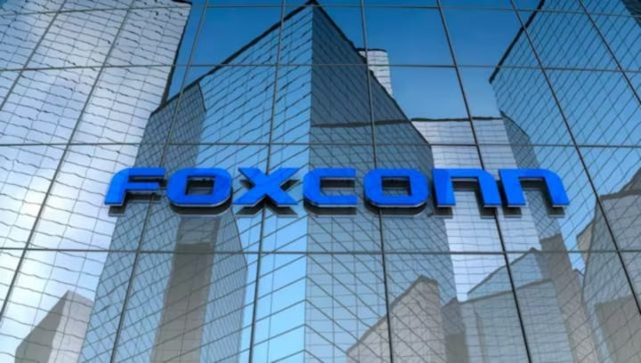 Foxconn submits application for setting up semiconductor unit: MoS IT