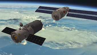 China prepping for space war? Spaceplane Shenlong or Divine Dragon, releases 6 mysterious objects in orbit