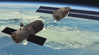 China prepping for space war? Spaceplane Shenlong or Divine Dragon, releases 6 mysterious objects in orbit