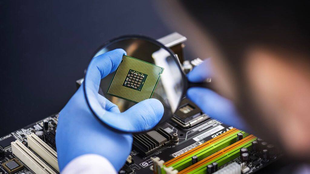Chinese chip companies are turning to Malaysia for their high-end chip, GPU needs