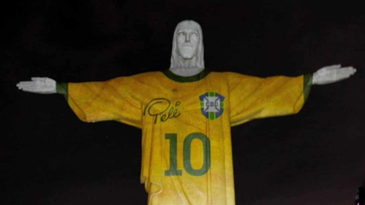 Brazil pays tributes to Pele one year after his death, Christ the redeemer wears his number