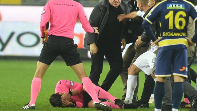 Turkish league suspended after 'vile, inhumane' referee attack by club president Turkish league suspended after 'vile, inhumane' referee attack by club president