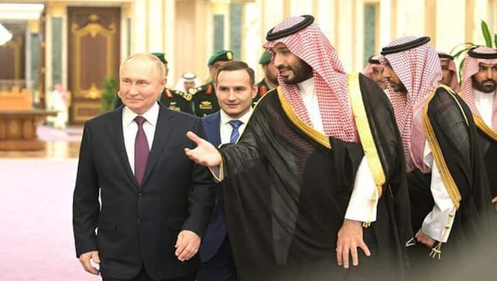 Vladimir Putin, Mohammed bin Salman urge all OPEC+ powers to join oil cuts