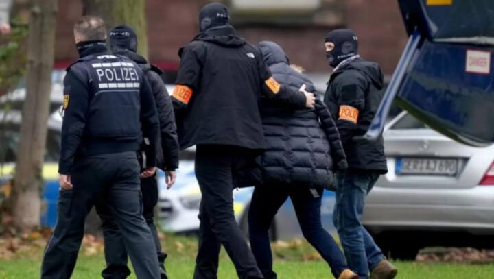 Germany: Dozens charged over far-right 'treason' plot