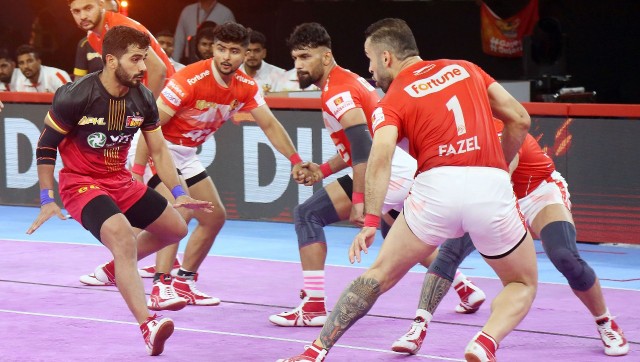 PKL 2023-24: Sonu shines yet again as Gujarat Giants defeat Bengaluru Bulls in a thriller PKL 2023-24: Sonu shines yet again as Gujarat Giants defeat Bengaluru Bulls in a thriller