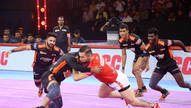 PKL 2023-24: Sonu Jaglan shines as Gujarat Giants beat U Mumba for third successive win PKL 2023-24: Sonu Jaglan shines as Gujarat Giants beat U Mumba for third successive win