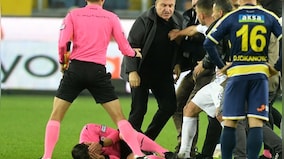 Turkey Super Lig matches to resume on 19 December after suspension caused by attack on referee