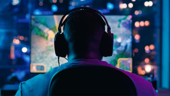 High Stakes: Narcotics police forces go online as Drug Cartels turn to video games for mules, members and customers