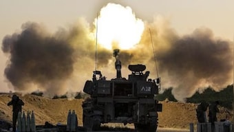 Israeli tanks reach Khan Younis centre in new attack on southern Gaza