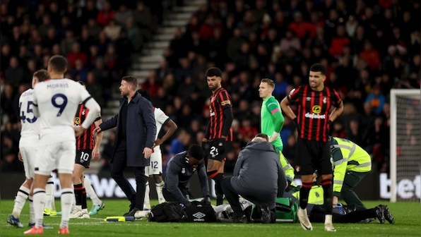 European football roundup: Manchester City squander lead, Barcelona held by Valencia