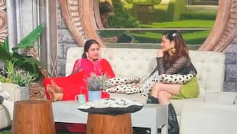 Bigg Boss 17: Ayesha Khan asks Ankita Lokhande to 'lick her legs'; leaves fans offended