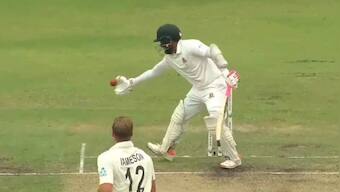 Mushfiqur Rahim dismissed for obstructing the field, first for Bangladesh - Watch video