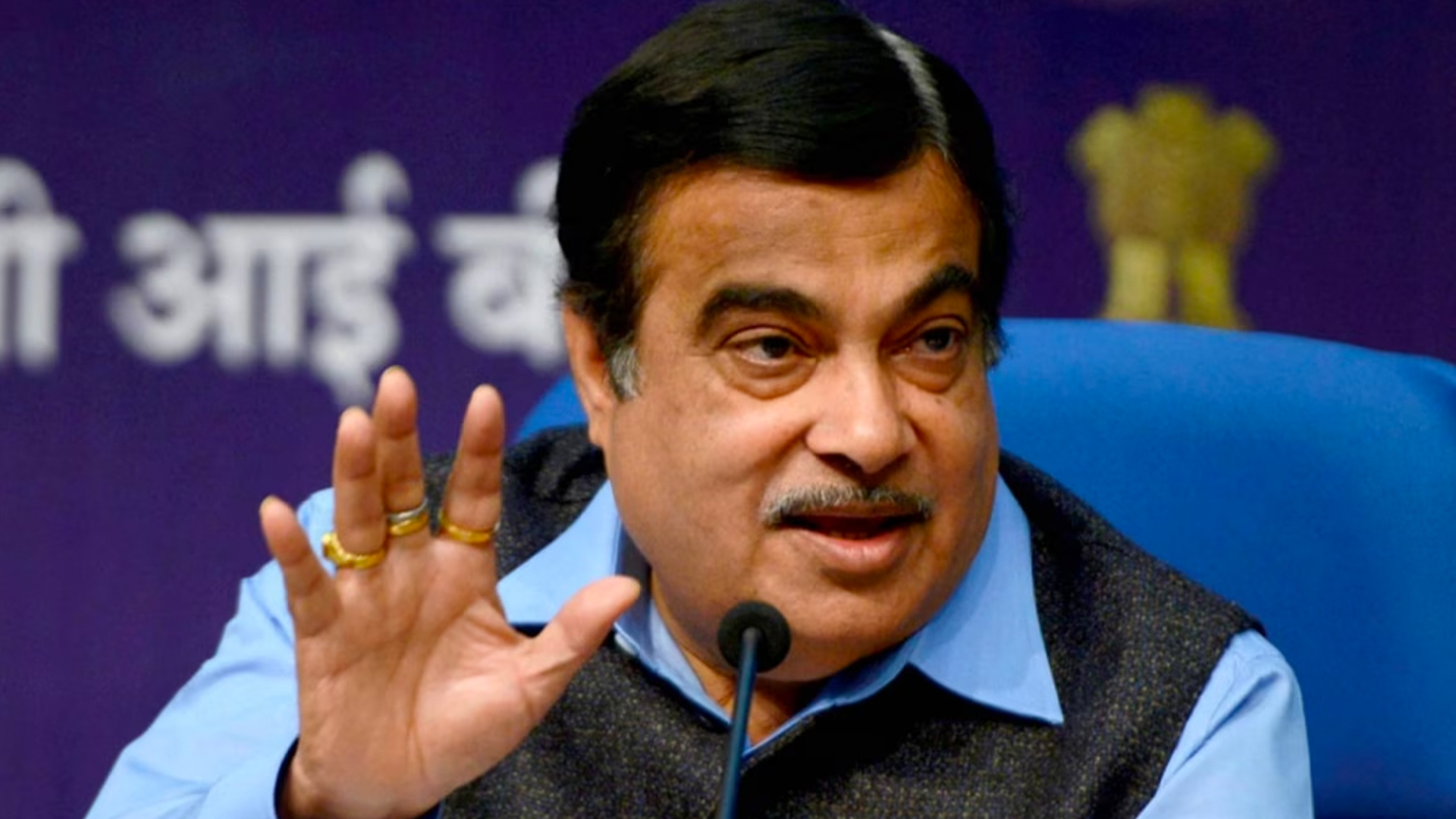 Not just EVs, Min. Nitin Gadkari plans to fight pollution with biofuels, alt fuels; unveils new green roadmap Not just EVs, Min. Nitin Gadkari plans to fight pollution with biofuels, alt fuels; unveils new green roadmap