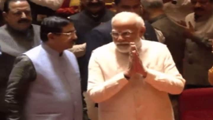 'Don't distance me from public by making me Modi ji, I am Modi', says PM at BJP Parliamentary meet