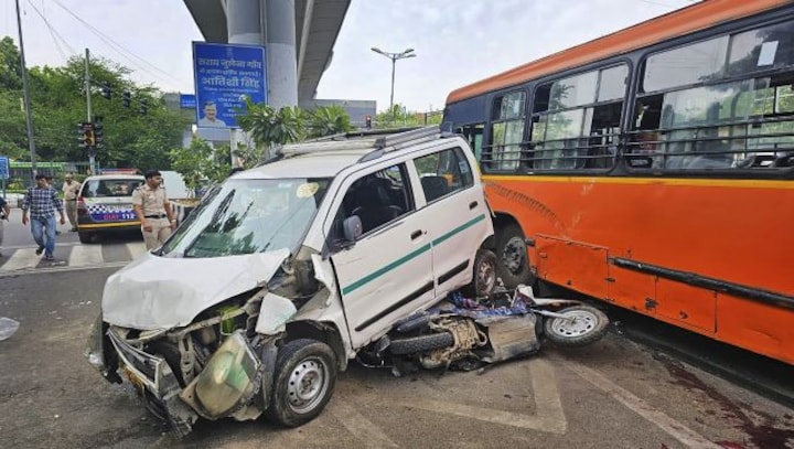 Which city recorded the highest number of road accidents in India?
