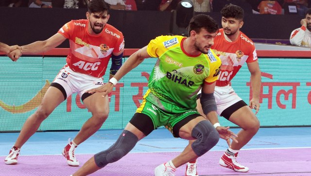 PKL 2023-24: Patna Pirates halt Gujarat Giants’ juggernaut, Jaipur Pink Panthers and Bengal Warriors play out first tie PKL 2023-24: Patna Pirates halt Gujarat Giants’ juggernaut, Jaipur Pink Panthers and Bengal Warriors play out first tie