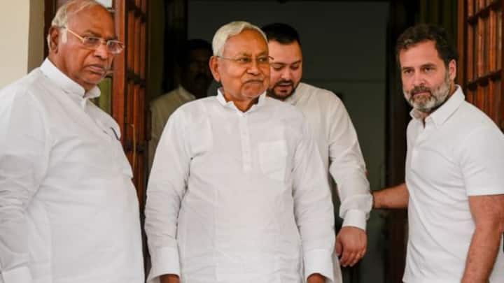 Amid rumours of yet more rift in INDIA bloc, Rahul Gandhi sends feelers to Nitish Kumar