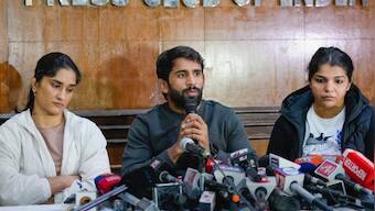 Sakshi Malik retires; Bajrang Punia, Vinesh Phogat unsure of future after Sanjay Singh wins WFI elections