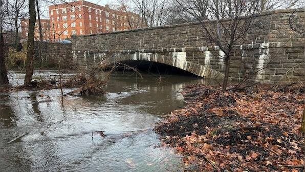 Deadly storm batters Northeastern US, knocking out power, grounding ...
