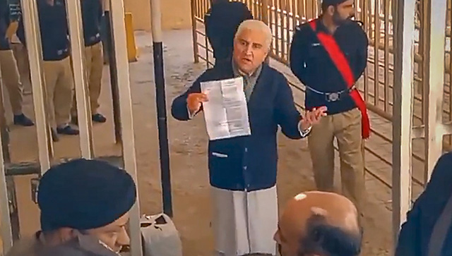 Vantage | How Shah Mehmood Qureshi is caught in the legal crossfire of Pakistani politics Vantage | How Shah Mehmood Qureshi is caught in the legal crossfire of Pakistani politics