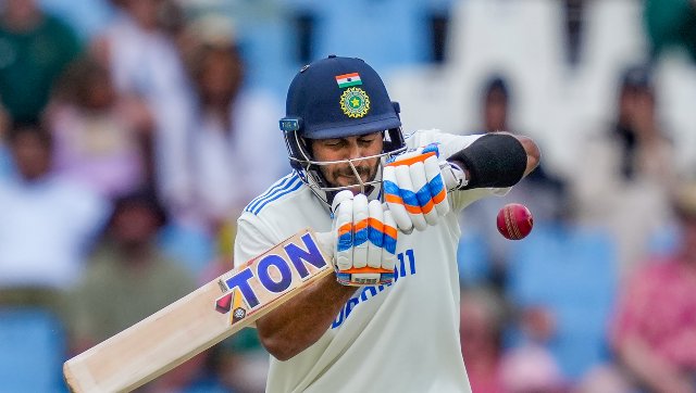 India vs South Africa: Shardul Thakur suffers blow on shoulder ahead of second Test India vs South Africa: Shardul Thakur suffers blow on shoulder ahead of second Test