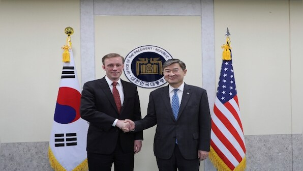 South Korea vows retaliatory strikes on 'heart and head' of North Korea if provoked
