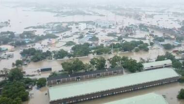 WATCH: Rain submerges Tamil Nadu; people asked move to safer places immediately