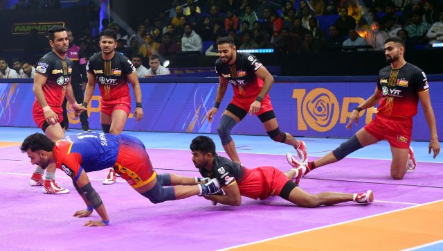 Pkl 2023-24: pardeep's super 10 takes up yoddhas over the line against bengaluru bulls, patna defeat haryana