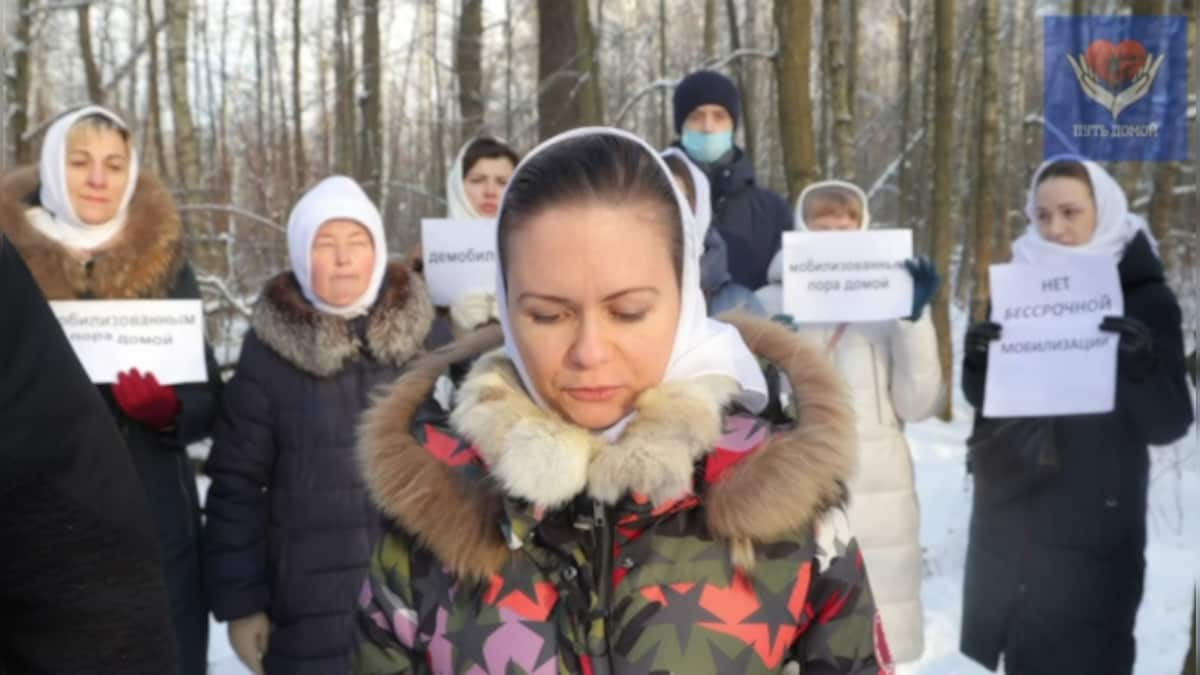 Russian women speak up for soldiers' return in growing grassroot protests