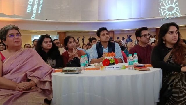 WATCH: Aamir Khan and Ira Khan felicitated at CSR Journal Excellence Awards, actor attends the event with ex-wife Reena WATCH: Aamir Khan and Ira Khan felicitated at CSR Journal Excellence Awards, actor attends the event with ex-wife Reena