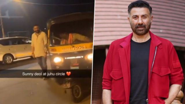 Was 'Gadar 2' star Sunny Deol roaming around drunk on the streets late night? Video goes viral Was 'Gadar 2' star Sunny Deol roaming around drunk on the streets late night? Video goes viral