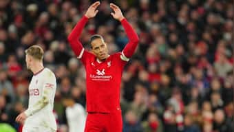 Premier League: Van Dijk slams Man Utd's caution in draw; Ten praises Red Devils after 0-0 draw