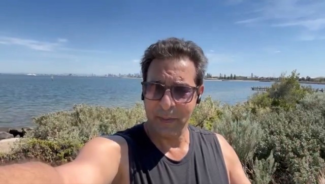 Wasim Akram wants Mohammad Hafeez, Wahab Riaz to be ‘brave’, wishes Pakistan luck for series against Australia Wasim Akram wants Mohammad Hafeez, Wahab Riaz to be ‘brave’, wishes Pakistan luck for series against Australia