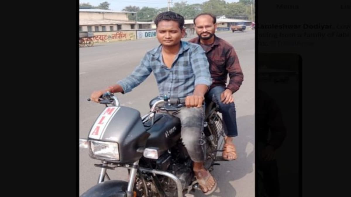 Who is Kamleshwar Dodiyar, the newly elected Madhya Pradesh MLA who lives in mud house, travels on borrowed bike?