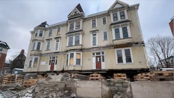 Hotel on the Move: How Canada has shifted a 220-tonne hotel with the help of 700 soap bars