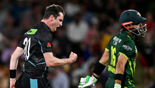 New Zealand vs Pakistan: Finn Allen, Adam Milne star in 21-run win as Black Caps go 2-0 up in T20I series New Zealand vs Pakistan: Finn Allen, Adam Milne star in 21-run win as Black Caps go 2-0 up in T20I series