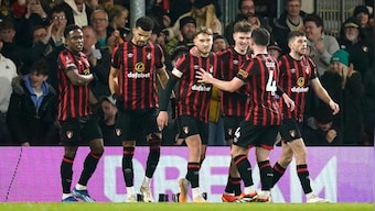 Bournemouth score five goals in first half to crush Swansea and reach FA Cup last 16