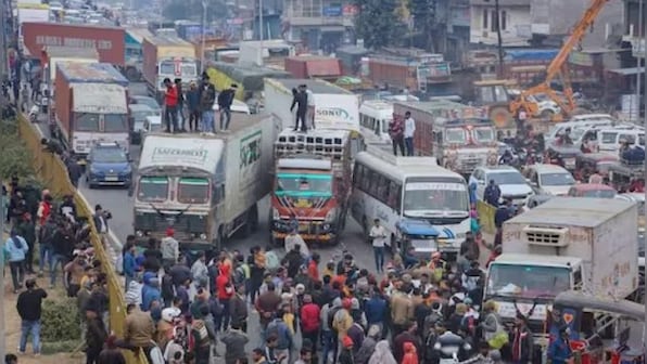 Govt assures discussion on new law, urges drivers to end protest: AIMTC