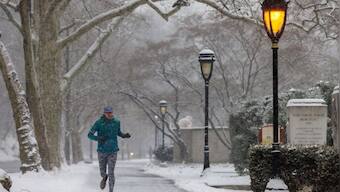 Fierce winter weather slams US, 55 dead
