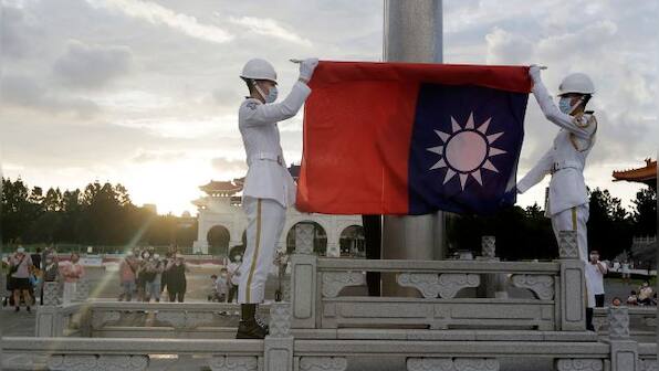 Six Chinese balloons flew through Taiwan's airspace, warplanes and ships also detected