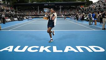Auckland Classic: Coco Gauff wins tense final against Elina Svitolina to successfully retain title