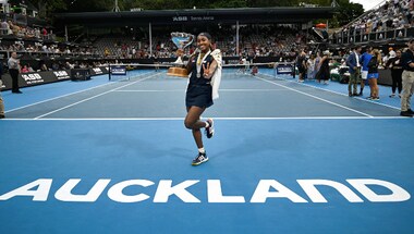 Auckland Classic: Coco Gauff wins tense final against Elina Svitolina to successfully retain title