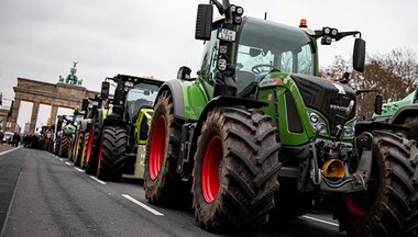 Vantage | Why Germany's farmers have taken over its roads