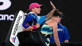 Australian Open 2024: Iga Swiatek crashes out after losing to teenager Linda Noskova