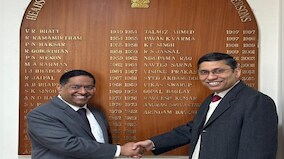 Randhir Jaiswal assumes charge as new MEA spokesperson