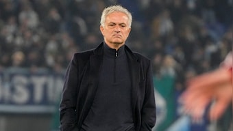 Jose Mourinho sacked by struggling AS Roma two days after AC Milan defeat; Daniele De Rossi named interim coach