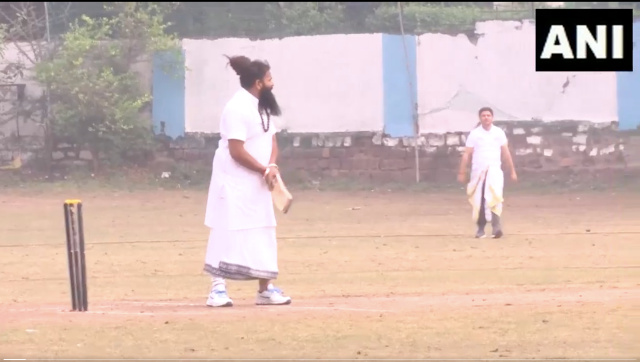 Unique cricket tournament in Bhopal features players in dhoti and kurta, commentary in Sanskrit; see video Unique cricket tournament in Bhopal features players in dhoti and kurta, commentary in Sanskrit; see video