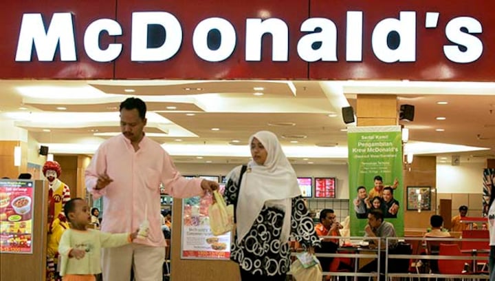 Vantage | Why boycotting burgers or shoes won't stop Israel-Hamas war