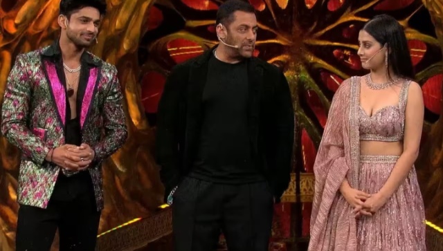 Bigg Boss 17: Abhishek Kumar's father requests Salman Khan to 'forgive' his son, asks for a second chance Bigg Boss 17: Abhishek Kumar's father requests Salman Khan to 'forgive' his son, asks for a second chance